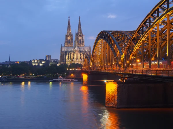Cologne Cathedral and Hohenzollern Bridge, Cologne, Germany — Stock Photo, Image