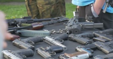 Asker ateş-kollar sürümleri içinde Opole kutluyor City gün boyunca göstermek