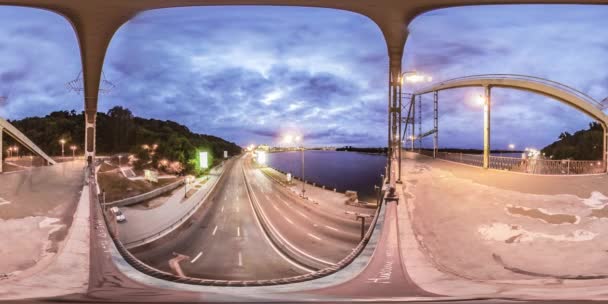 360vr-video. Voetgangersbrug, Kiev — Stockvideo