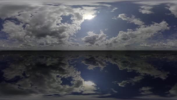 360 gökyüzü Büyük Göl Panoramik Bulutlar yer olmadan gökyüzü — Stok video