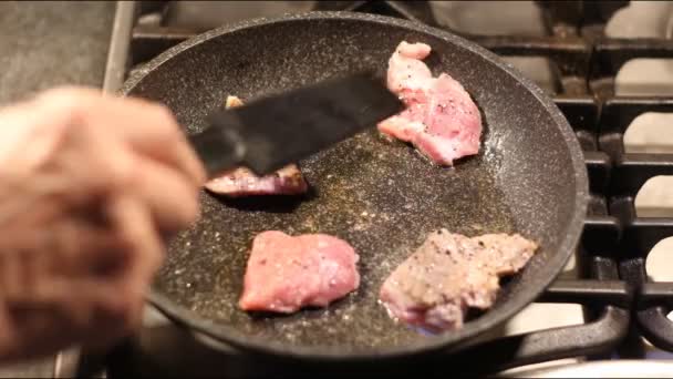 Huevos fritos con lapso de tiempo de carne — Vídeo de stock