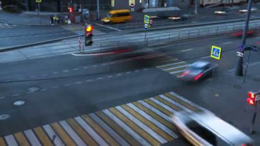 Moskova; Rusya, Temmuz-beşinci-iki bin on altı yıl; çalışma günü, Temmuz-beşinci-iki bin on altı yıl zaman atlamalı akşamları canlı kavşak