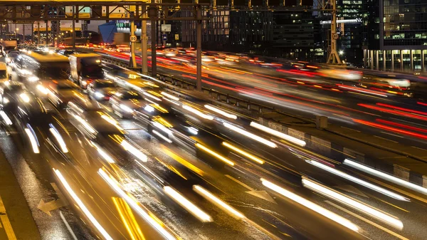 trafik, akşam ve gece sahne