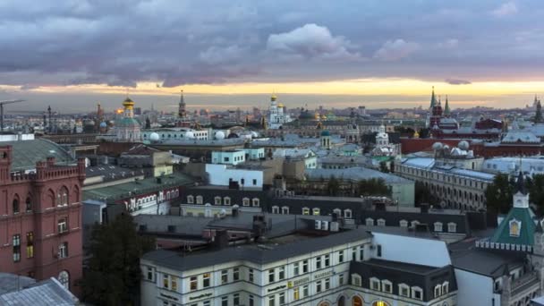 Панорама городских крыш — стоковое видео