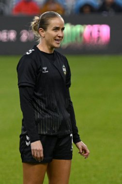 Toronto, ON, Kanada - 15 Kasım 2025: # 7 Vancouver Rise FC 'den Nikki Stanton, BMO Sahasında Vancouver Rise ile AFC Toronto arasındaki final maçında görülüyor (Skoru 1: 2, Vancouver Rise kazandı))