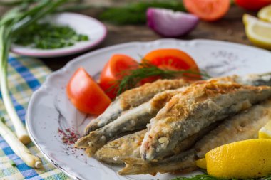 kızarmış balık kokuyor