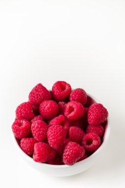 Taze çilek, ahududu