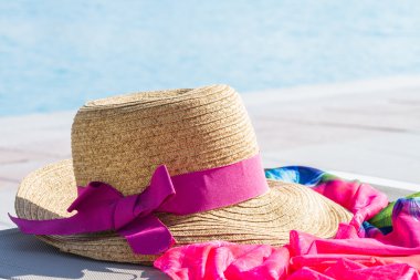 Güneş hasır şapka