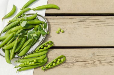 Taze taze bezelyeler