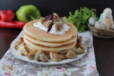 Krep mantar ve ekşi krema