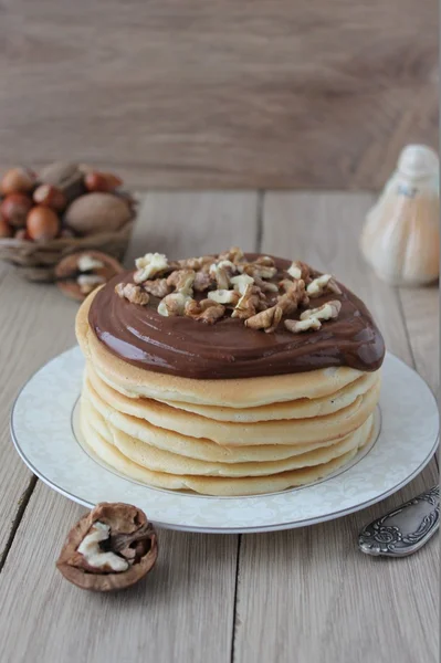 çikolata sır ve fındık ile krep