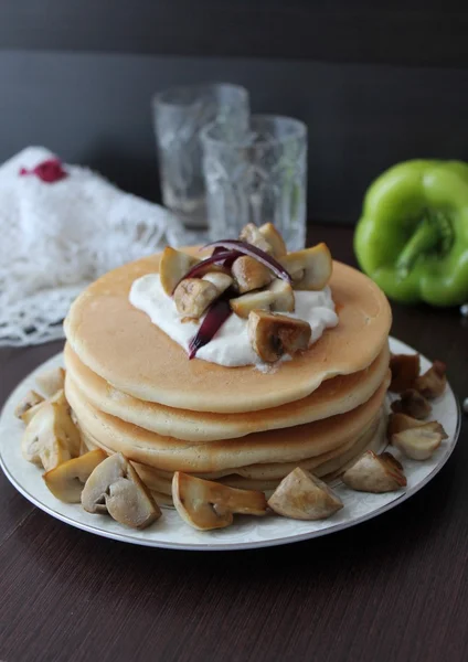 Krep mantar ve ekşi krema