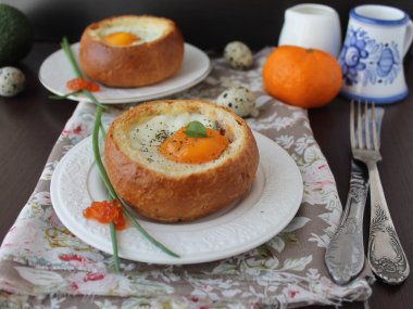 Çörek pişmiş yumurta 