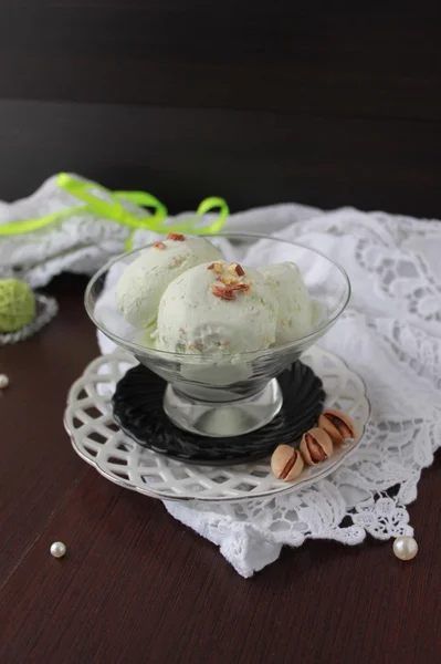 Domácí pistáciová zmrzlina — Stock fotografie