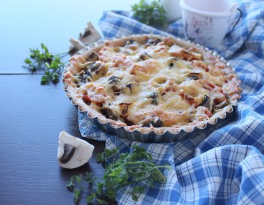 sebze ve peynir ile sebze pie