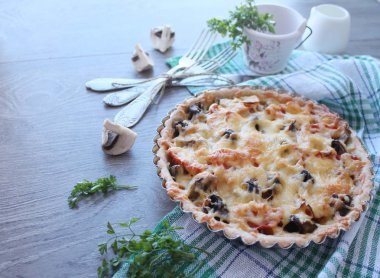 sebze ve peynir ile sebze pie