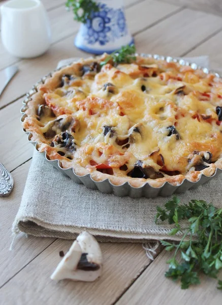 Vegetable pie with vegetables and cheese — Stock Photo, Image