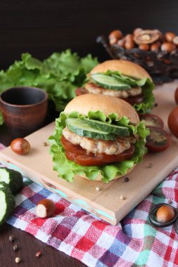 Lezzetli hamburger ev yapımı