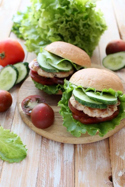 Lezzetli hamburger ev yapımı