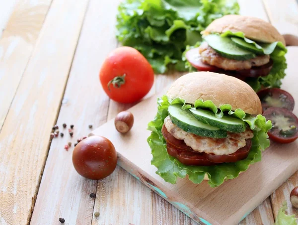 Delicioso hambúrguer caseiro — Fotografia de Stock