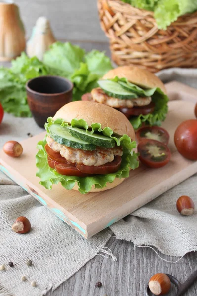 Delicioso hambúrguer caseiro — Fotografia de Stock