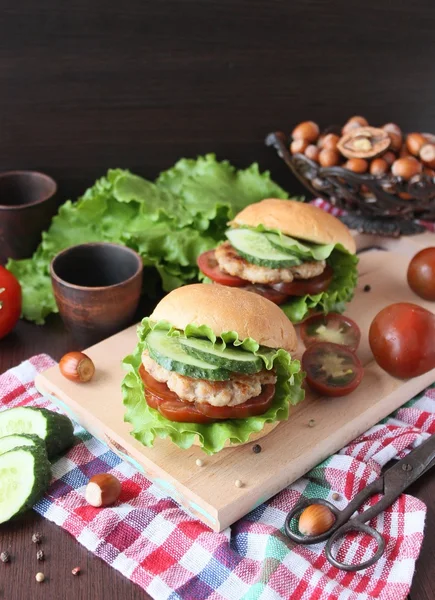 Delicioso hambúrguer caseiro — Fotografia de Stock