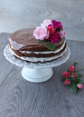 Rococoa kek, lezzetli çikolatalı kek.