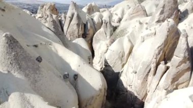 Seyahat havası manzaralı muhteşem Kapadokya manzarası. Türkiye 'deki Macera Vadisi Kapadokya