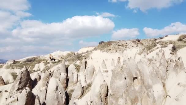 Erstaunliche Landschaft Kappadokiens Reiseluftaufnahme Abenteuer Der Türkei Reiseziel Kappadokien Tal — Stockvideo