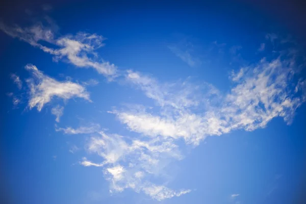 Cielo azul y nube —  Fotos de Stock