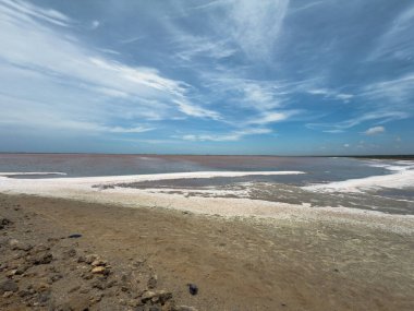Salinas de Cumaragua - Gül Renkli Su ve Tuz Kabuğuyla Geniş Açı Tuz Ortamı