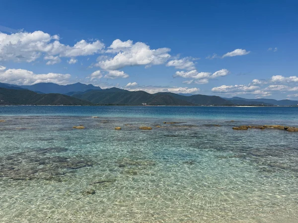 Dağlı tropik turkuaz su - Long Island, Venezuela