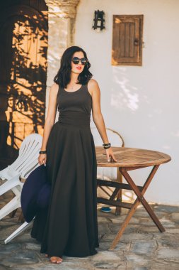 güzel esmer kız