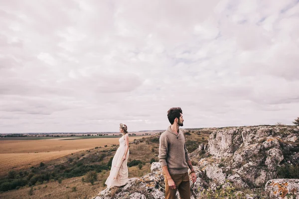 Jovem casal juntos — Fotografia de Stock