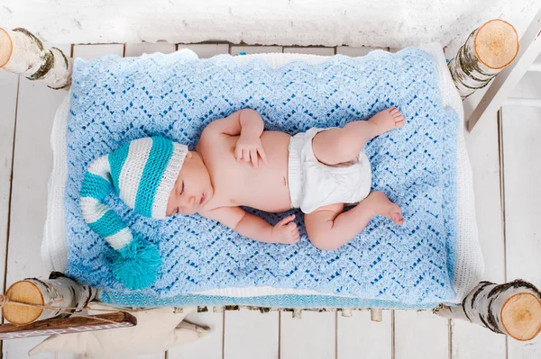 Babyjongen slaapt — Stockfoto