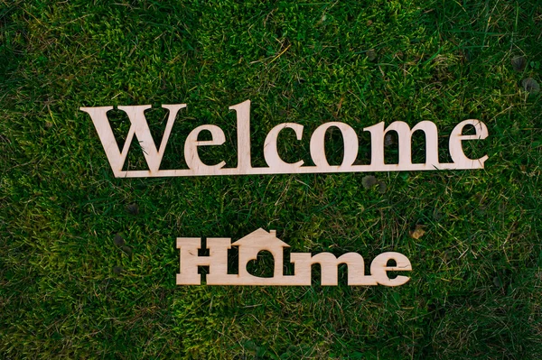 Cartas de madera bienvenida a casa — Foto de Stock
