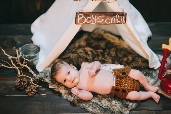 Schattig jongetje — Stockfoto