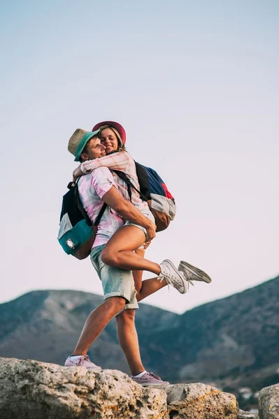 Couple on vacation in Greece — Stock Photo, Image