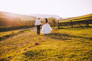 mutlu gelin ve damat