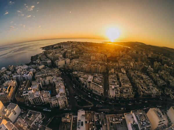 Вечерний вид Мальты с воздуха
