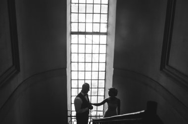 Gelin ve damat bir rahat evde 