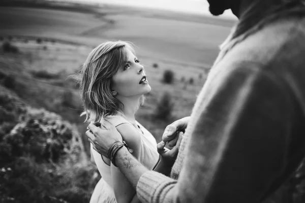 Passionné jeune couple — Photo