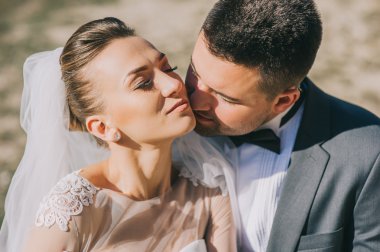 Genç yeni evli çift 