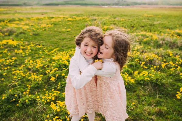 Cute twin sisters — Stock Photo, Image