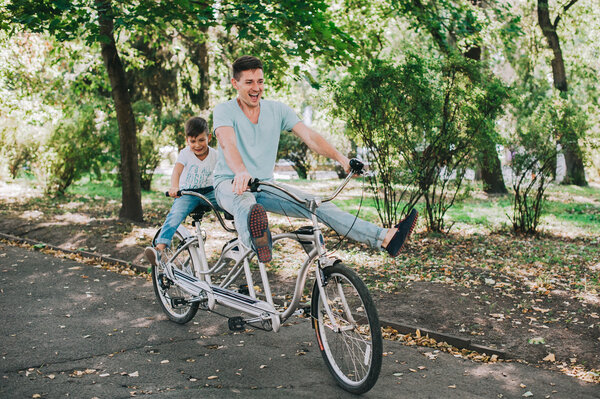 family bike tours Double