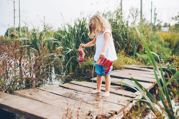 Happy little girl — Stock Photo, Image