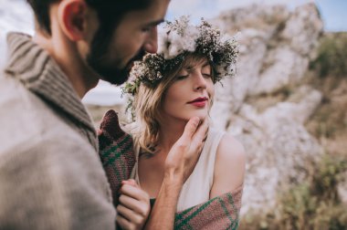 dağlarda yürümek çift