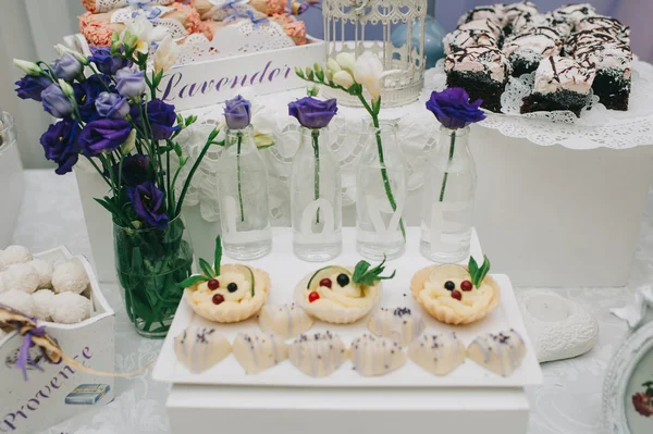 Wedding decorated table — Stock Photo, Image