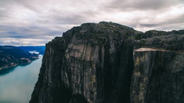 Norveç Trolltunga görünüm