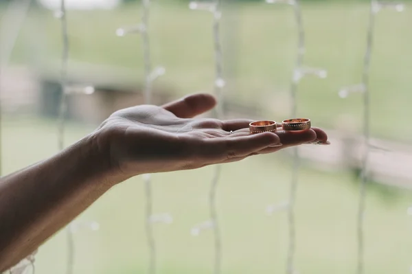 stock image Wedding rings in female hand